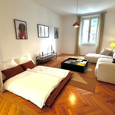 Apartment Palm Garden View Trieste